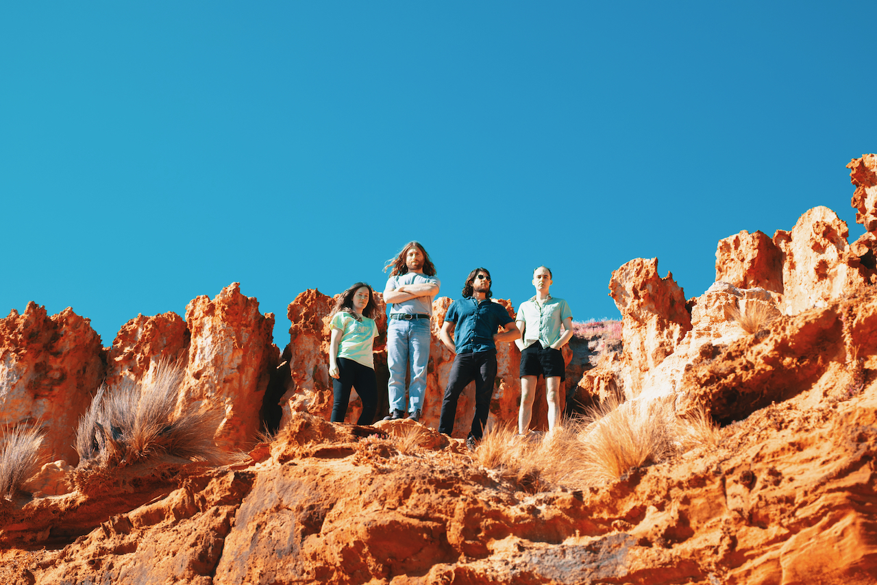 Feature: Husky - Stardust Blues