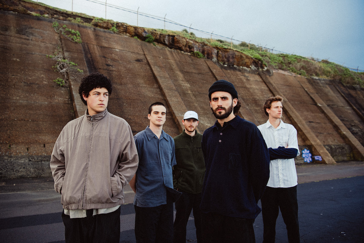 Feature: dust - et cetera, etc