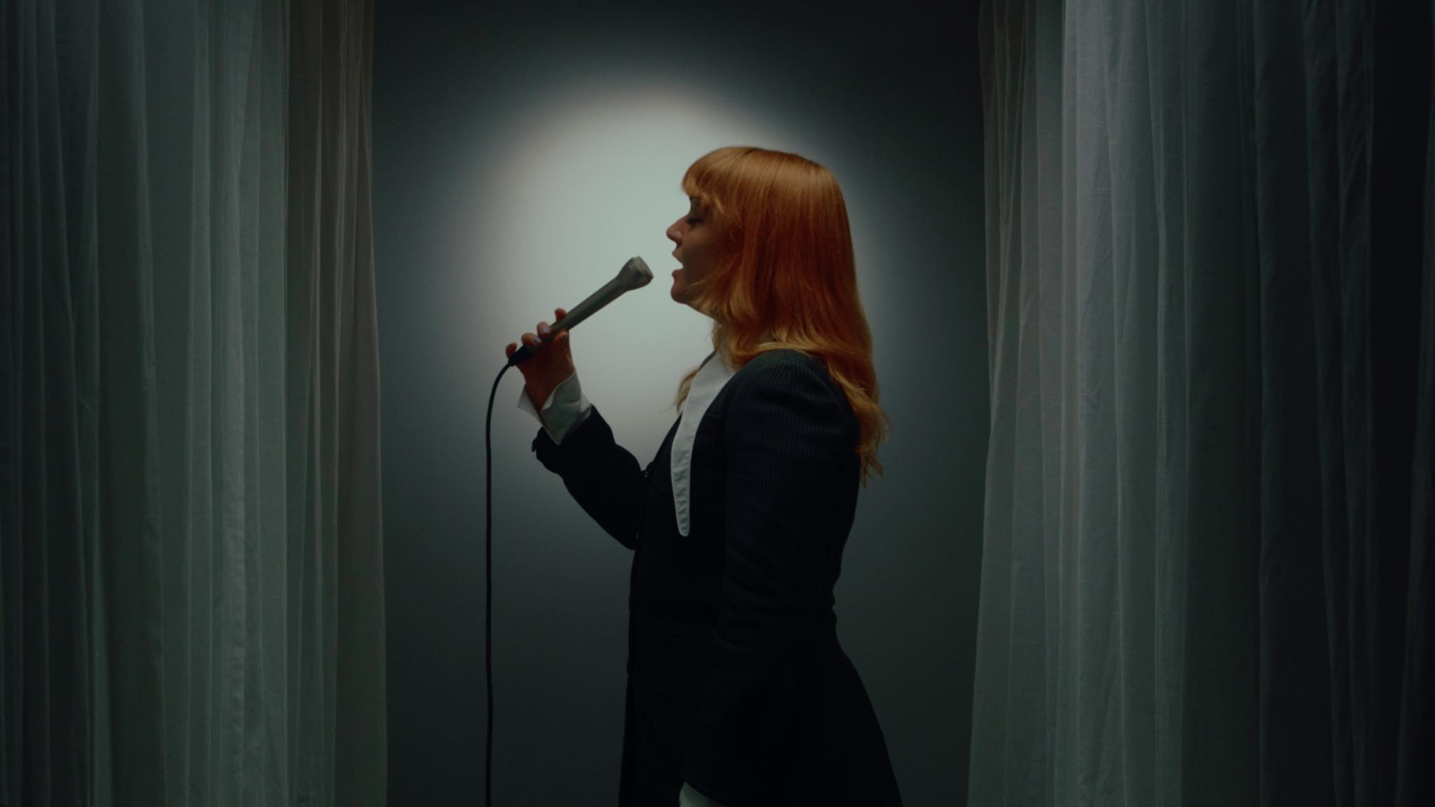 Feature:Ella Thompson - Ripple On The Wing