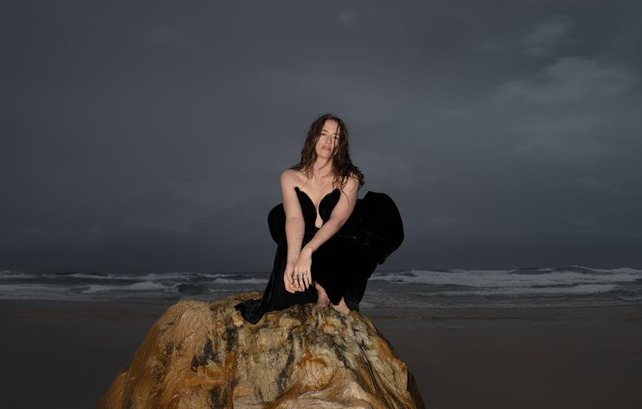 Feature: Meg Washington - Shangri-La